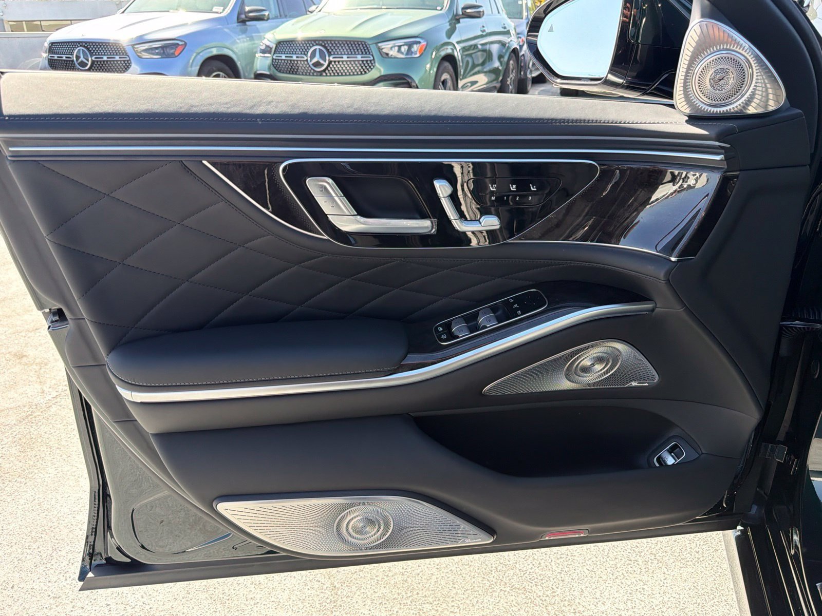 New 2027 Mercedes-Benz S 580 4MATIC Sedan image 16