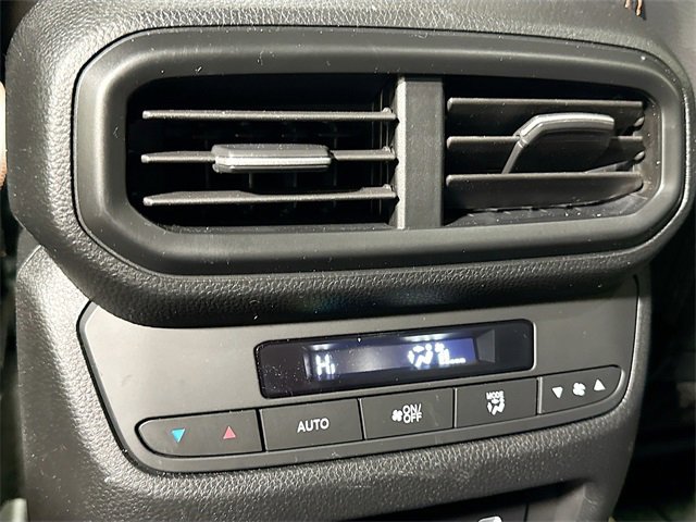 Used 2025 Honda Pilot TrailSport image 28