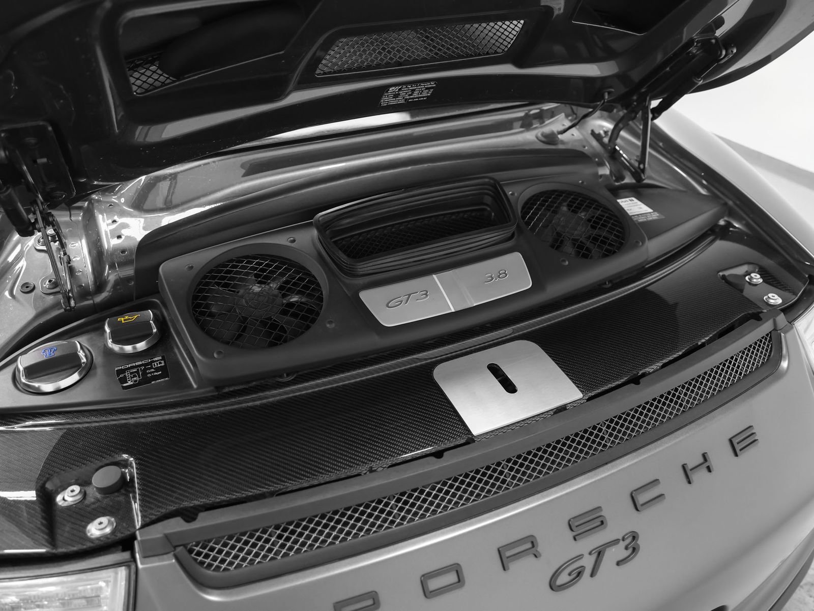 Certified 2015 Porsche 911 GT3 image 28