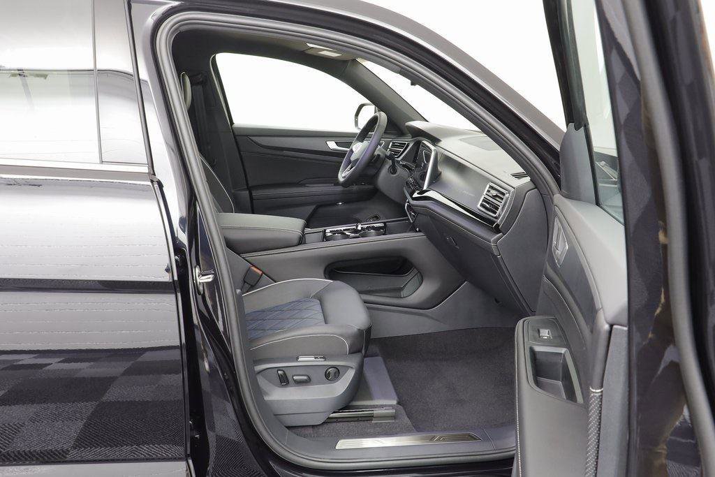 New 2026 Volkswagen Atlas Cross Sport SEL Premium R-Line image 20