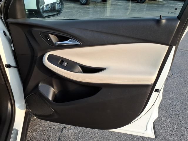 Used 2023 Buick Encore GX Select FWD image 25