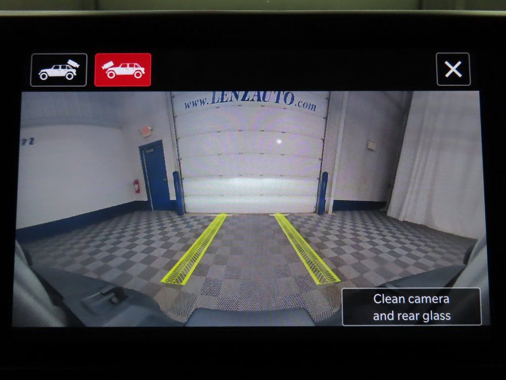 Used 2024 Jeep Wrangler Unlimited Sahara w/ Technology Group image 14