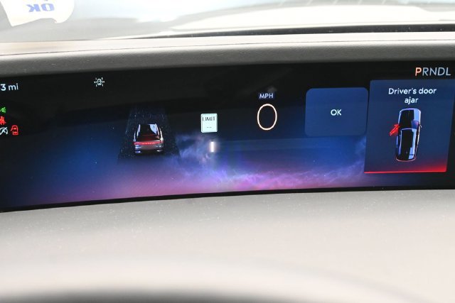Certified 2024 Lincoln Nautilus Premier w/ Equipment Group 102A AWD/4WD image 13
