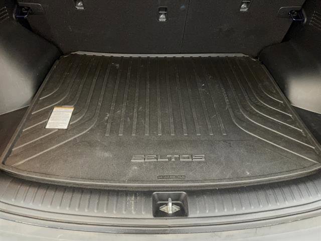 Used 2021 Kia Seltos EX image 15