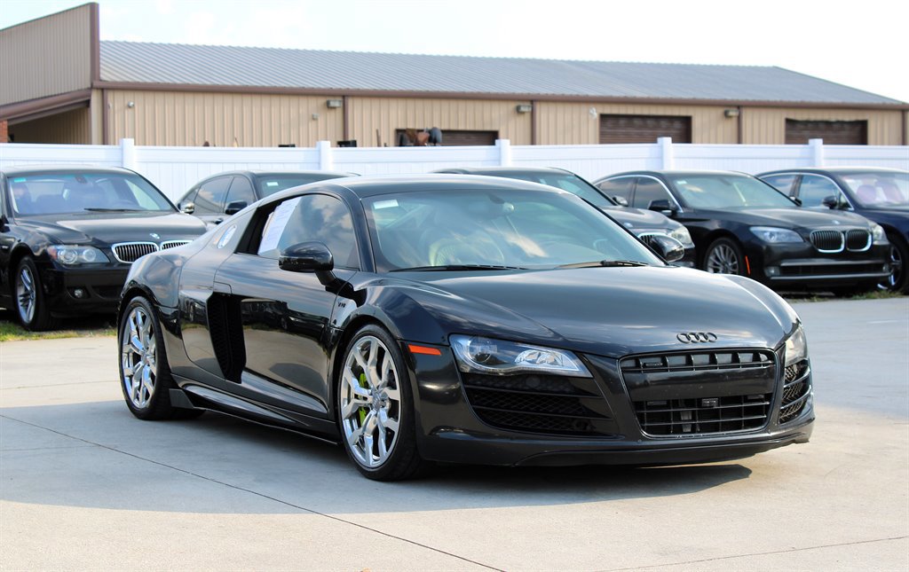 Used 2010 Audi R8 V10 image 9