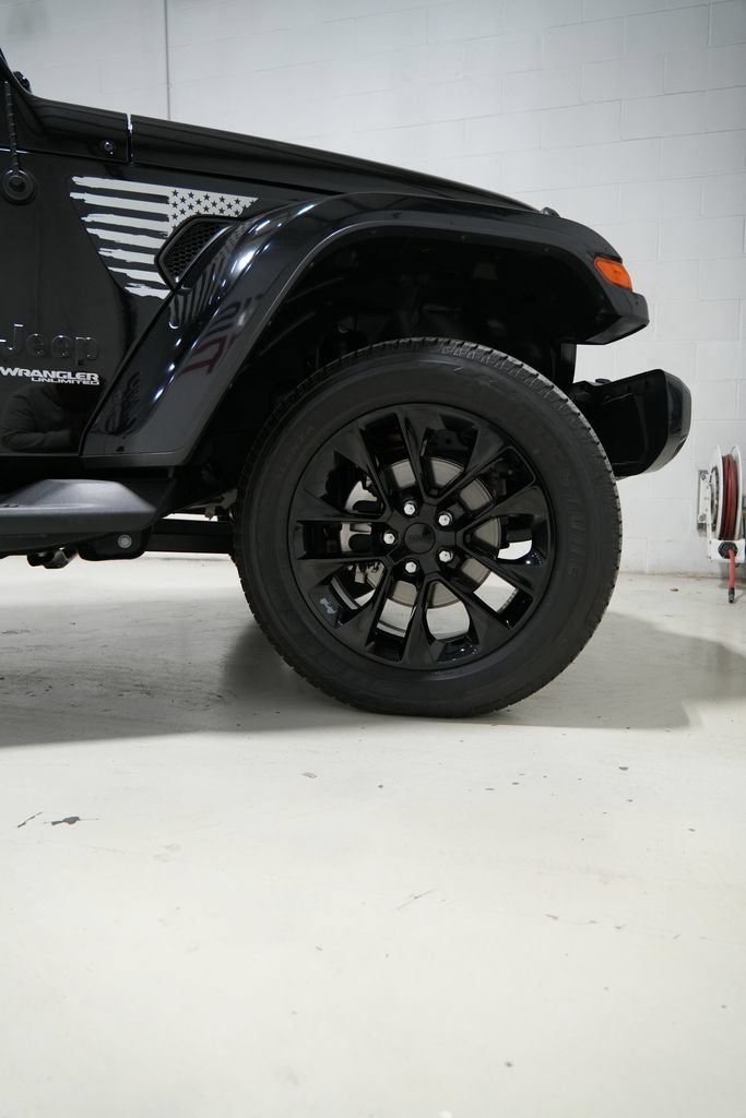 Used 2022 Jeep Wrangler Unlimited Sahara AWD/4WD image 35
