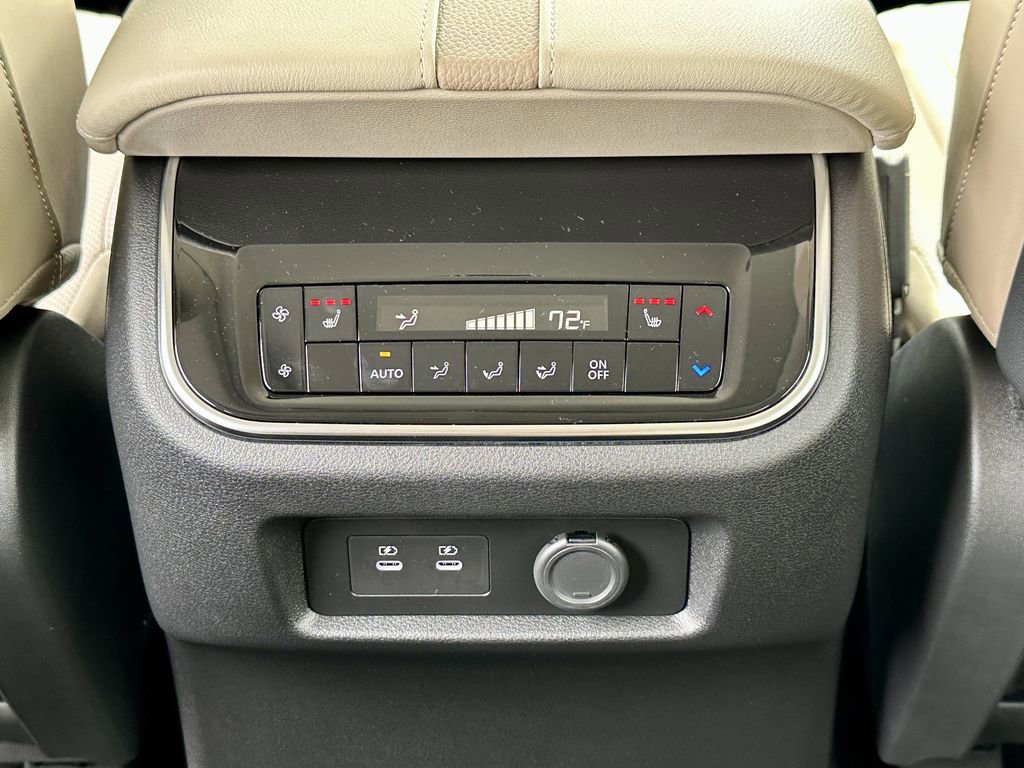 New 2025 Nissan Armada Platinum w/ Convenience Package image 19