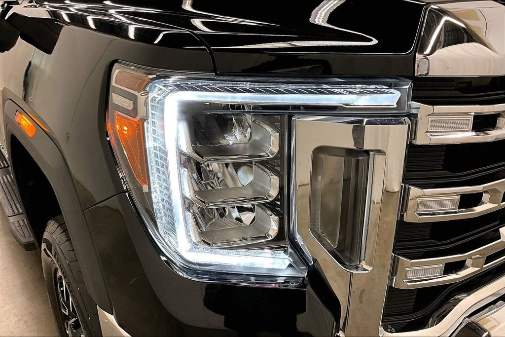 Used 2020 GMC Sierra 2500 SLE w/ SLE Value Package; AWD/4WD image 32