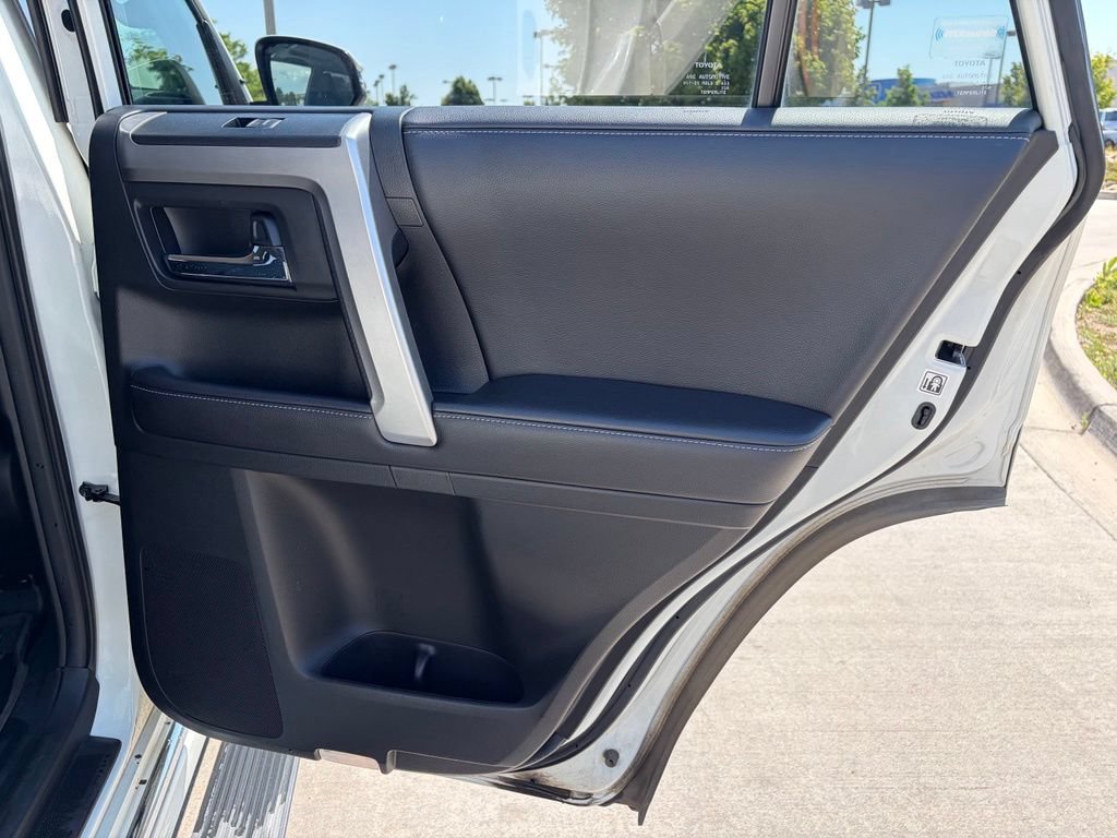 Used 2018 Toyota 4Runner Limited AWD/4WD image 22