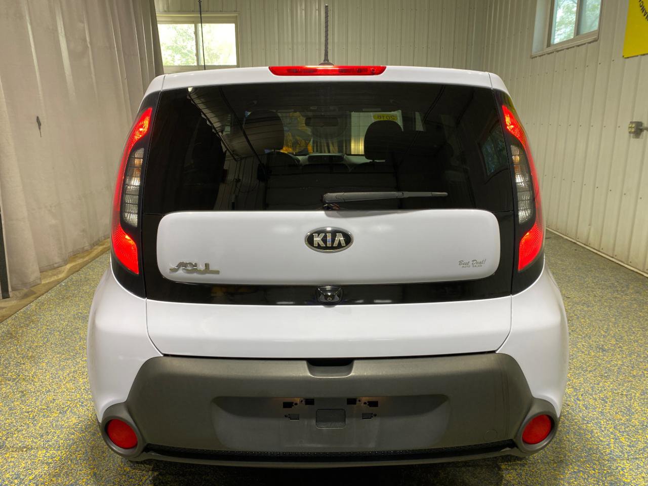 Used 2016 Kia Soul w/ Convenience Package FWD image 4