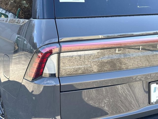 New 2026 Lincoln Navigator L Black Label AWD/4WD image 11