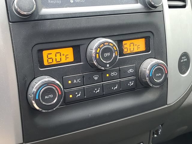 Used 2018 Nissan Frontier PRO-4X AWD/4WD image 16