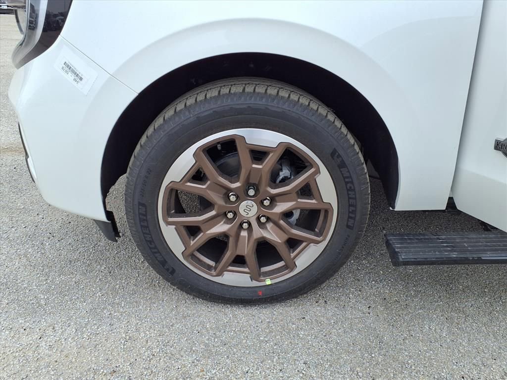 New 2026 Ford Expedition King Ranch image 32