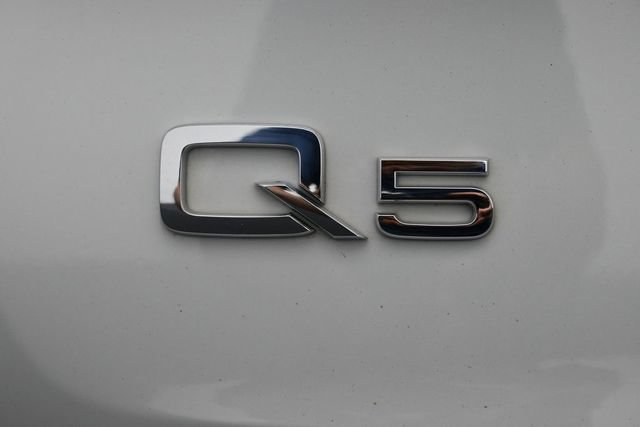 Used 2025 Audi Q5 2.0T Premium Plus w/ Premium Plus Package AWD/4WD image 10