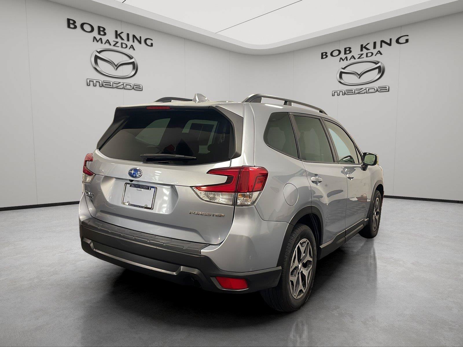 Used 2020 Subaru Forester Premium w/ Popular Package #1 AWD/4WD image 5