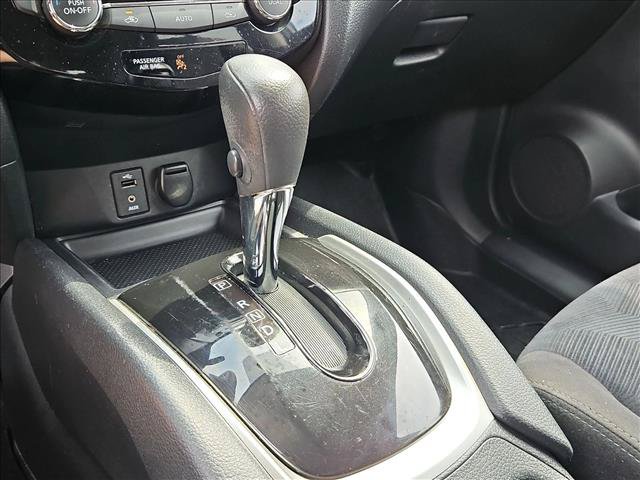 Used 2015 Nissan Rogue SV FWD image 10