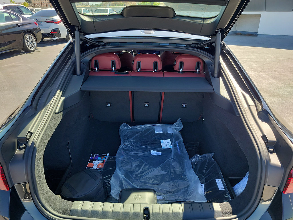 New 2026 BMW M440i w/ Parking Assistance Package RWD image 8