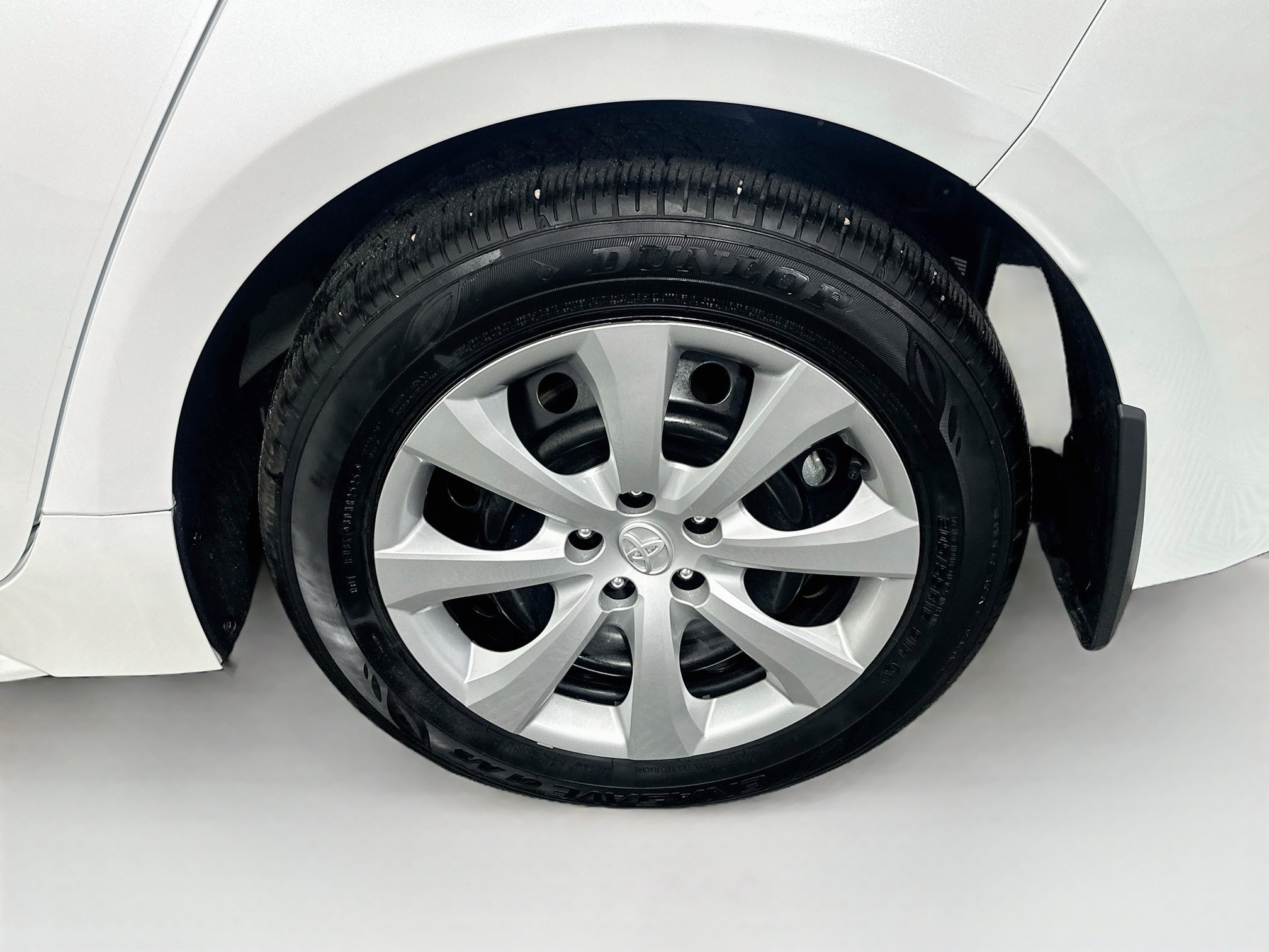 Used 2026 Toyota Corolla LE FWD image 11