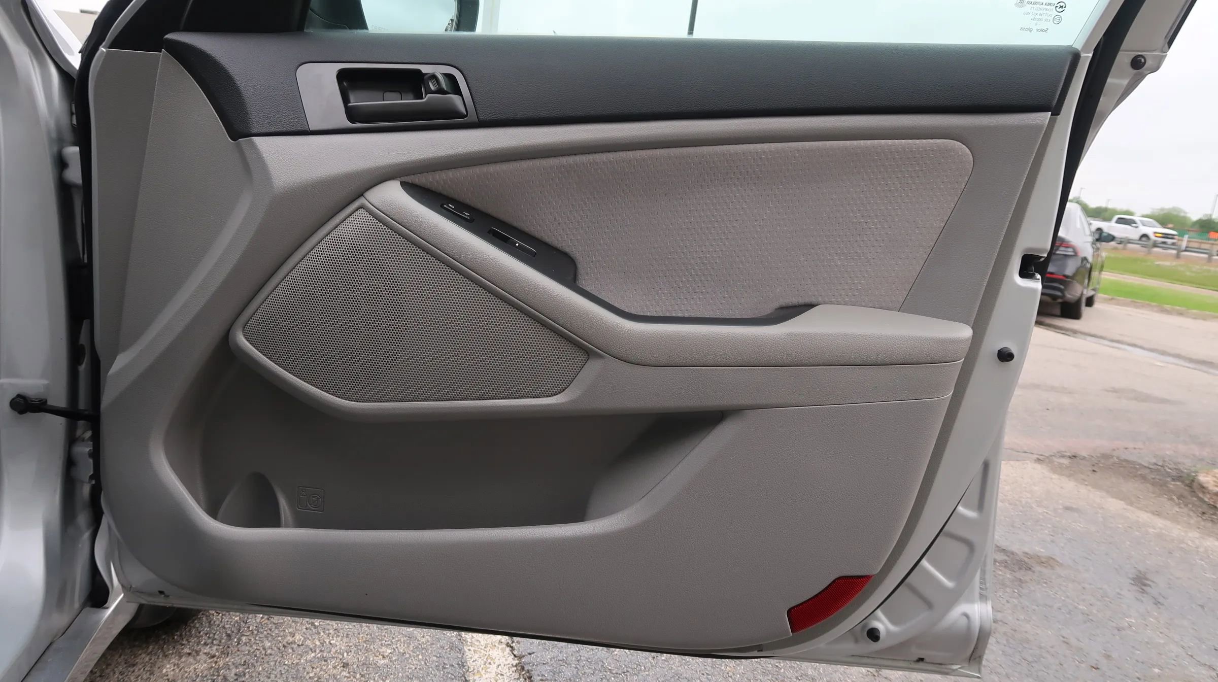 Used 2011 Kia Optima LX FWD image 41