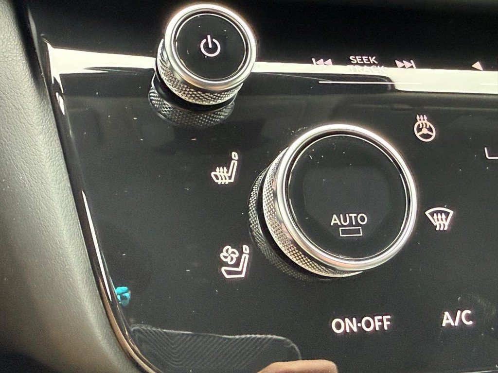 New 2027 INFINITI QX60 Luxe FWD image 18