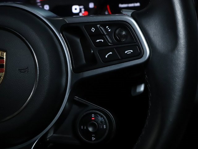 Used 2021 Porsche Cayenne Coupe image 24