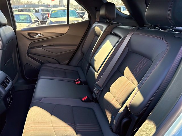 Used 2022 Chevrolet Equinox RS image 17