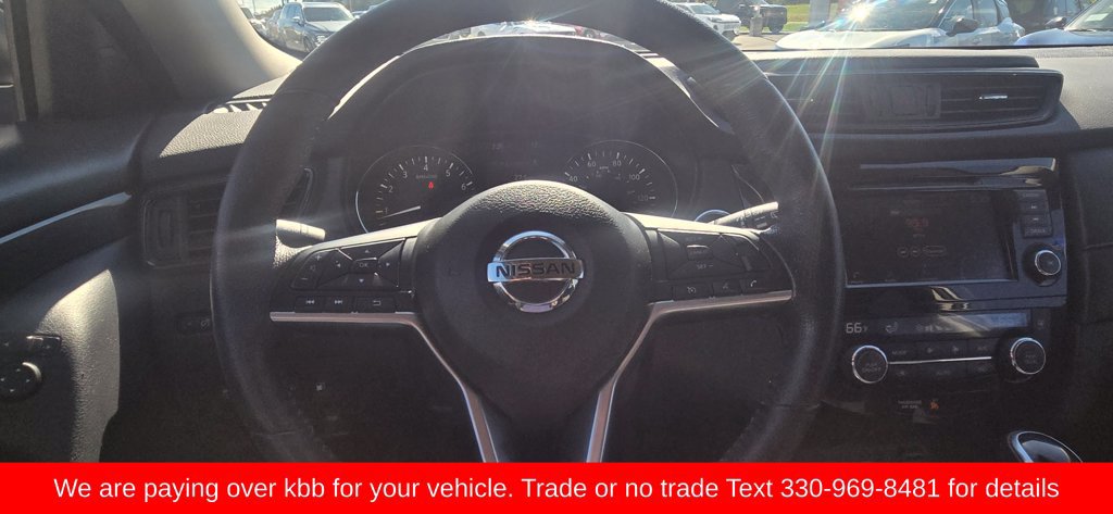 Used 2019 Nissan Rogue SV AWD/4WD image 16