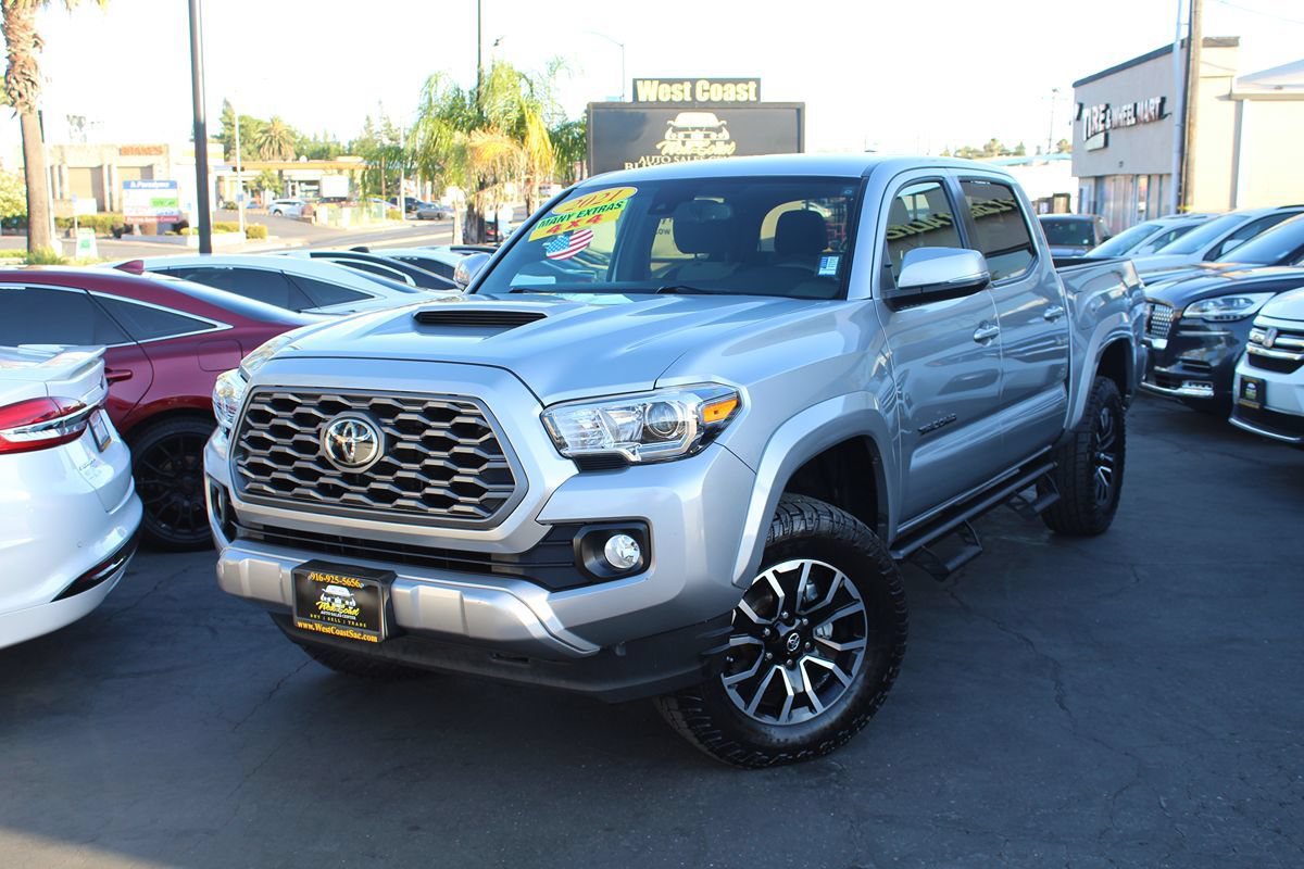 Used 2021 Toyota Tacoma TRD Sport w/ Technology Package AWD/4WD image 39