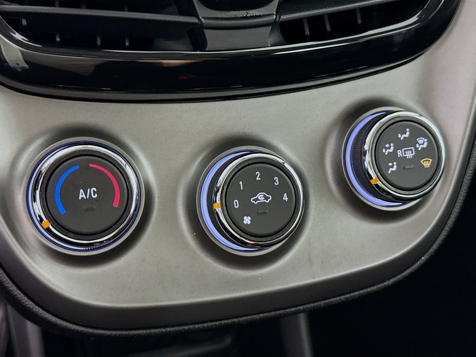 Used 2020 Chevrolet Spark LT image 17