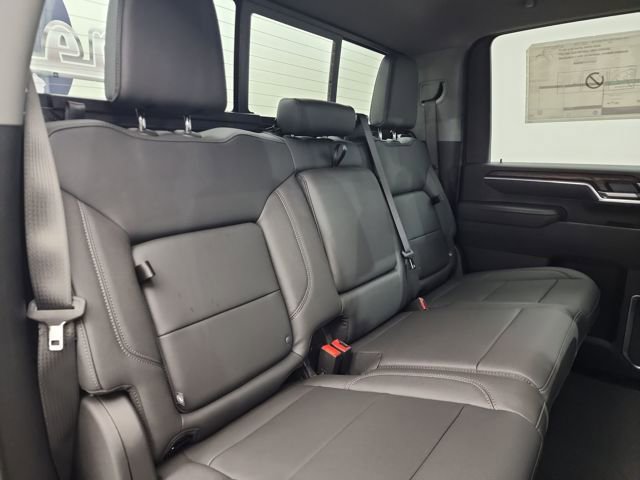 New 2026 GMC Sierra 2500 SLT image 32