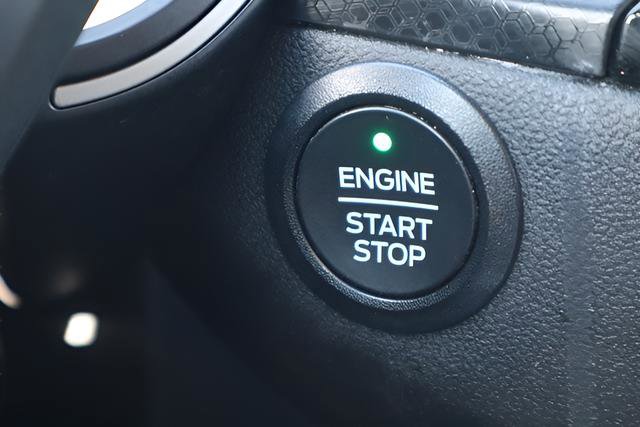 Used 2021 Ford Escape SEL w/ SEL Stealth AWD Package image 17