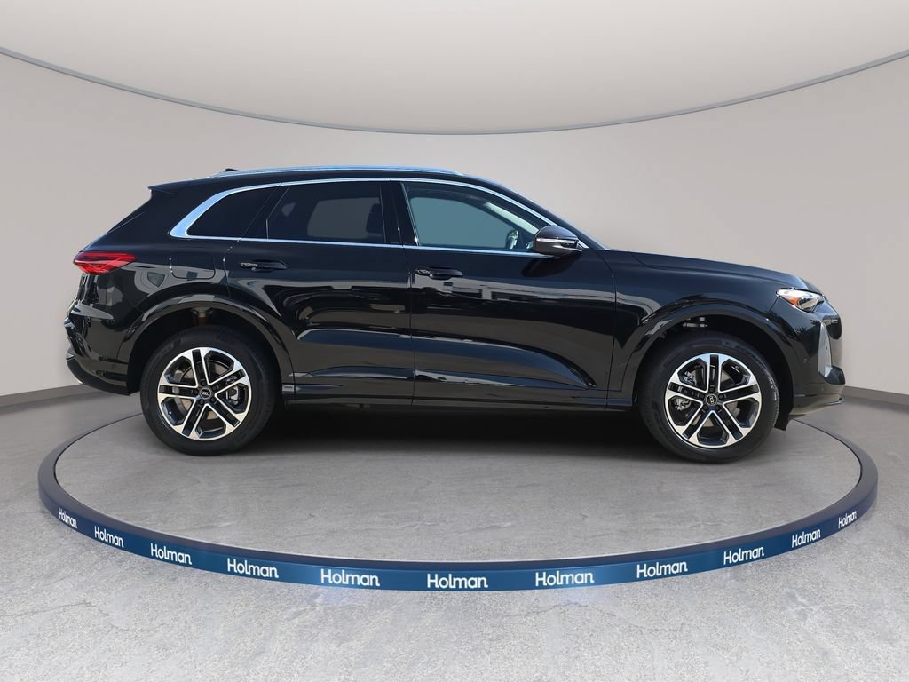 Certified 2025 Audi Q5 Premium w/ Convenience Package AWD/4WD video 2