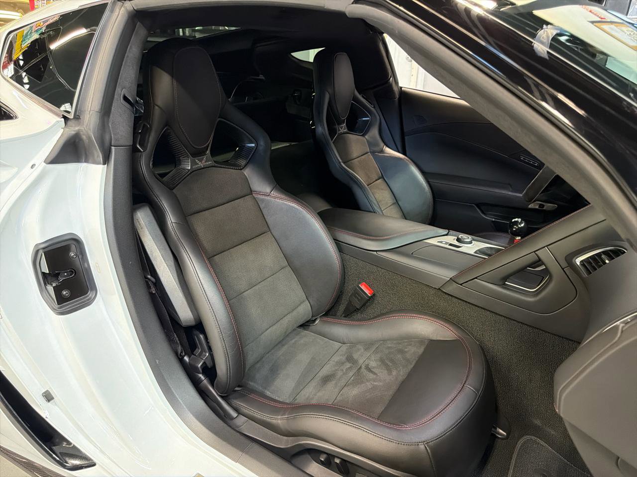 Used 2017 Chevrolet Corvette Z06 image 28