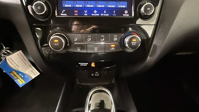 Used 2022 Nissan Rogue Sport S AWD/4WD image 22