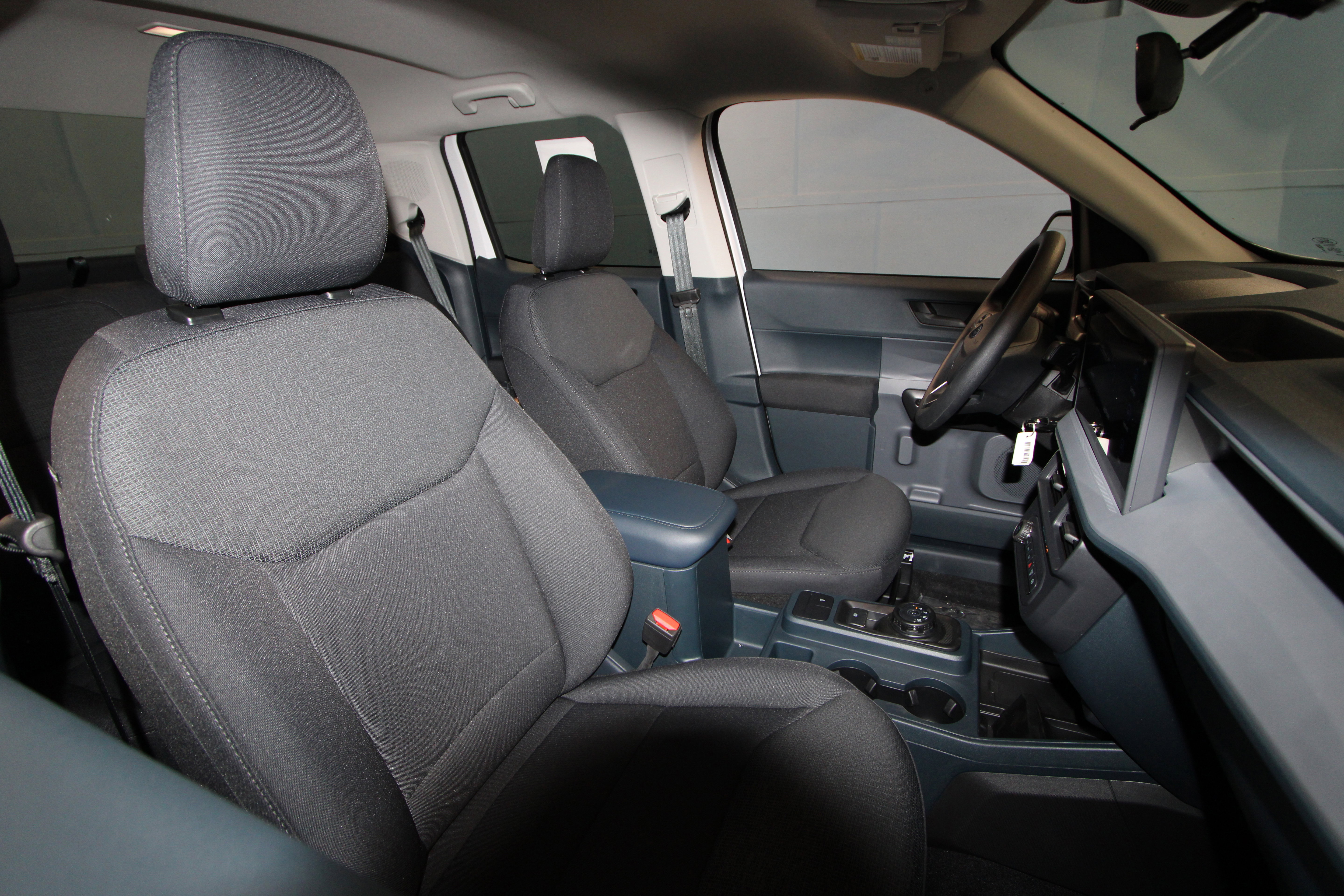 New 2025 Ford Maverick XL image 18