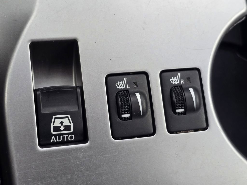 Used 2020 Toyota 4Runner SR5 Premium w/ Moonroof Package AWD/4WD image 13