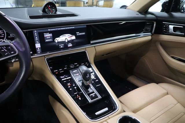 Used 2020 Porsche Panamera Edition image 32