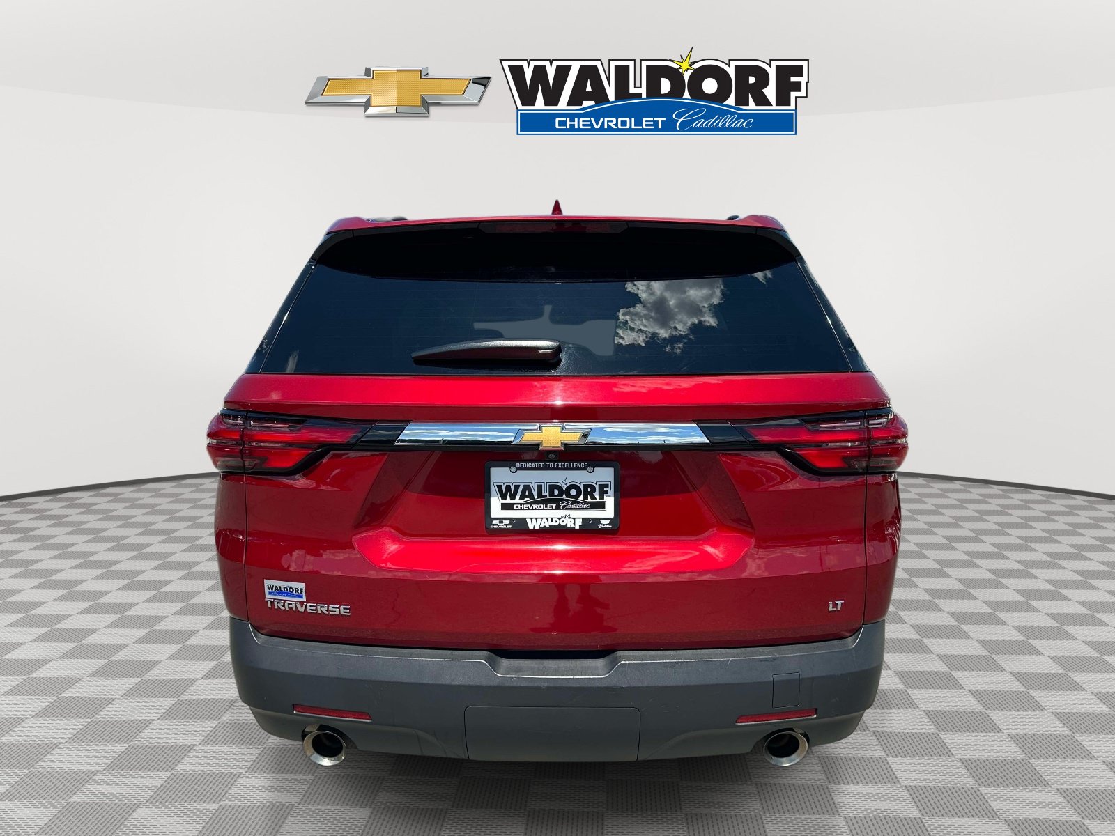Used 2023 Chevrolet Traverse LT FWD image 5