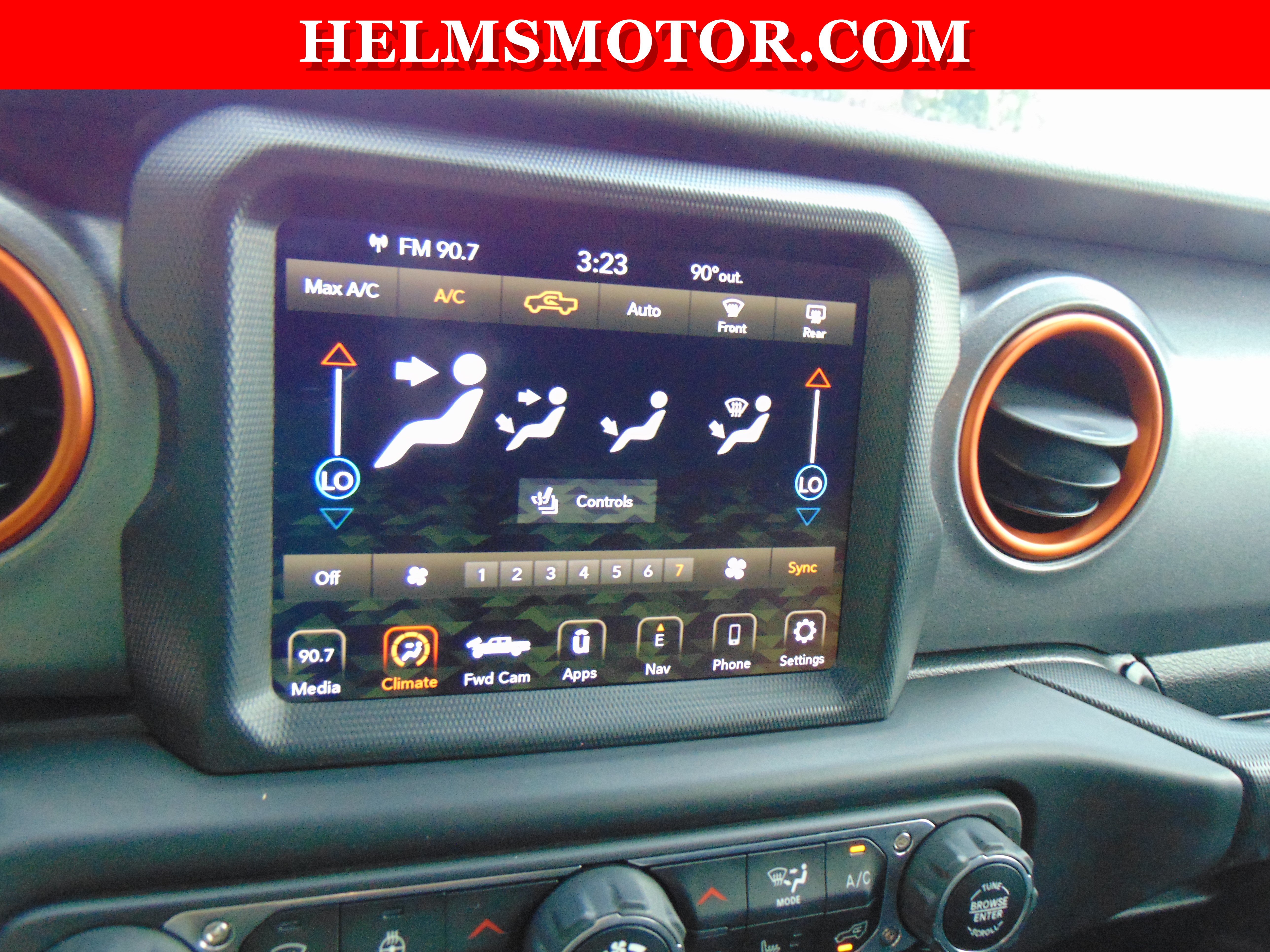 Used 2021 Jeep Gladiator Mojave AWD/4WD image 32