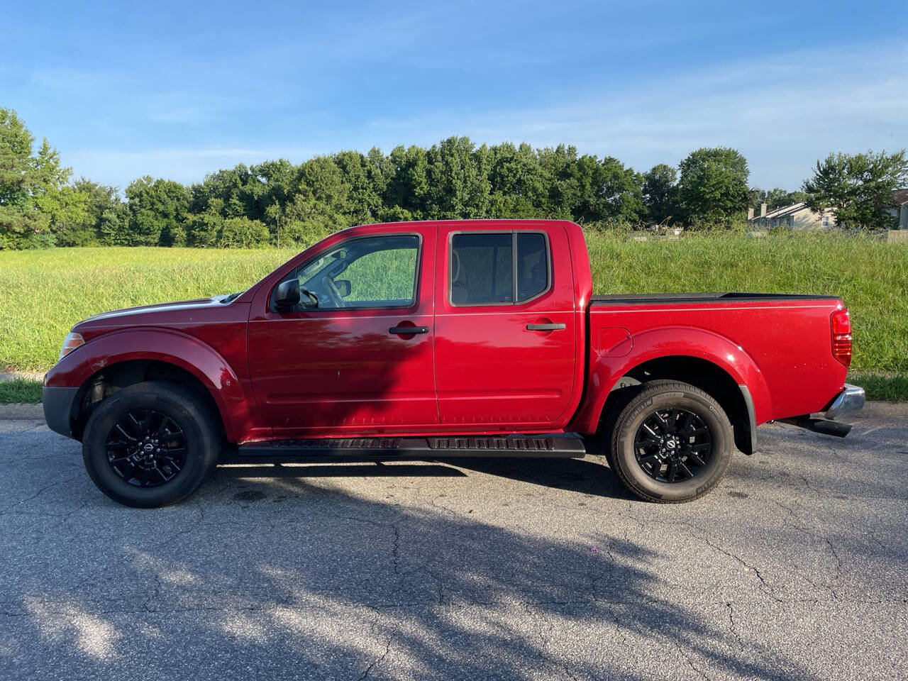 Used 2012 Nissan Frontier S image 2