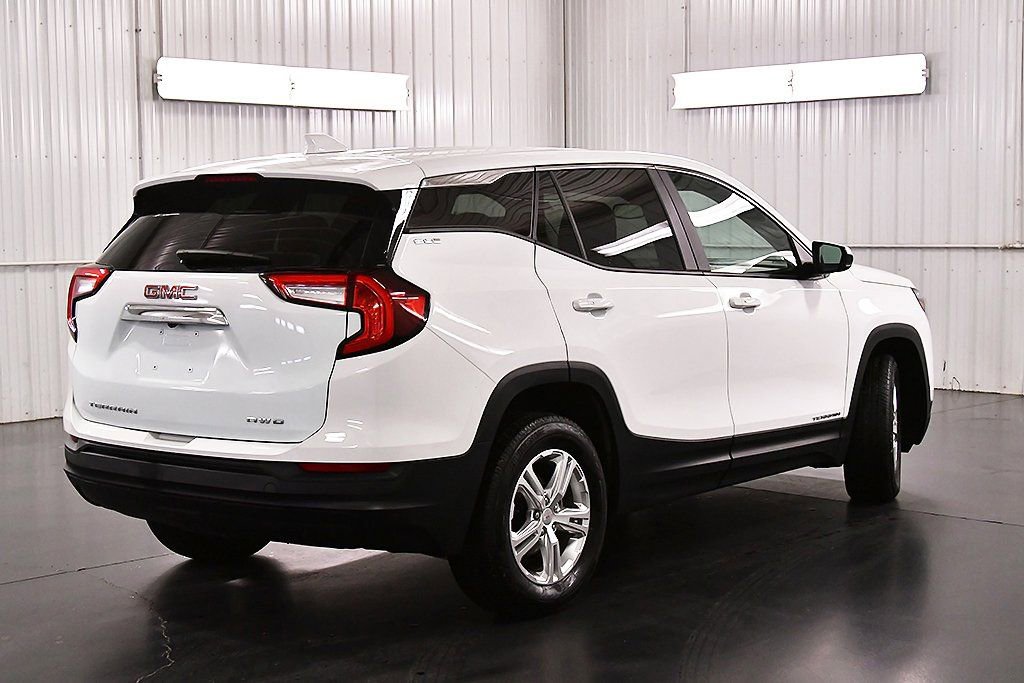 Used 2024 GMC Terrain SLE AWD/4WD image 7