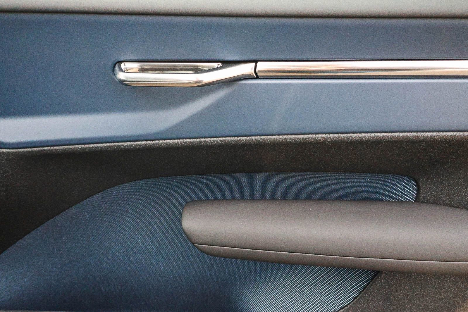 New 2026 Volvo EX30 Plus w/ Protection Package image 18