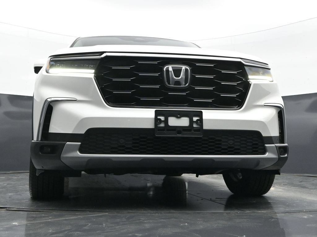 Used 2025 Honda Pilot Touring image 34