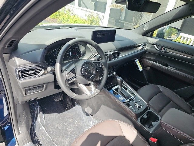 New 2025 MAZDA CX-5 Signature image 13
