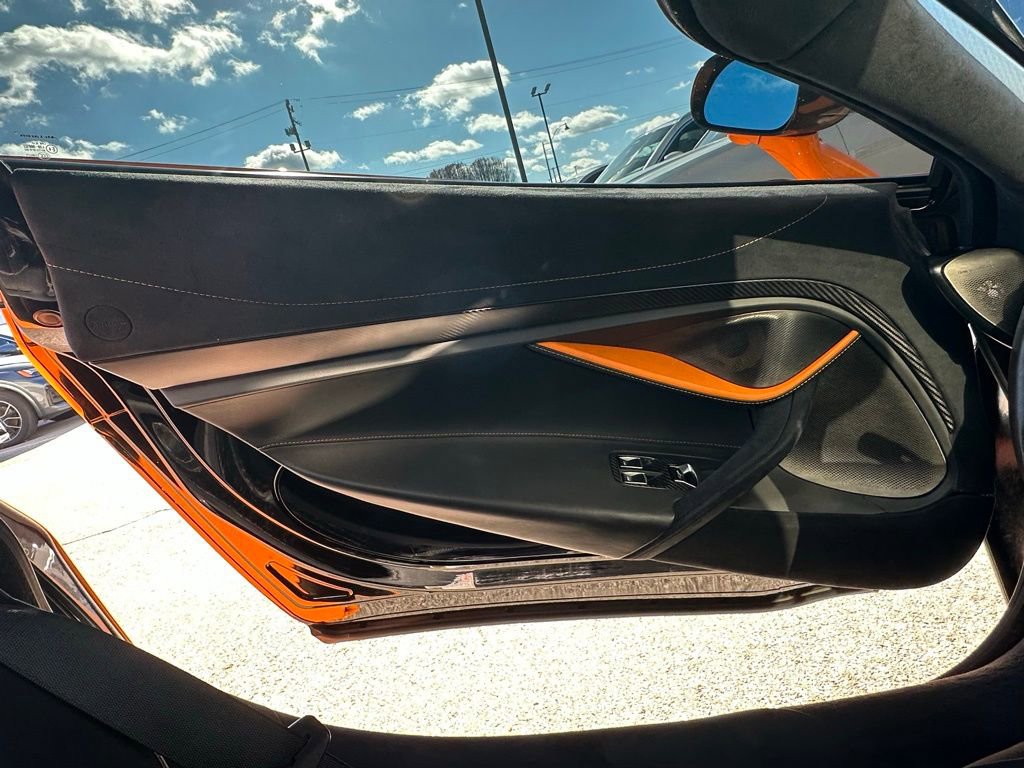 Used 2019 McLaren 720S Performance image 21