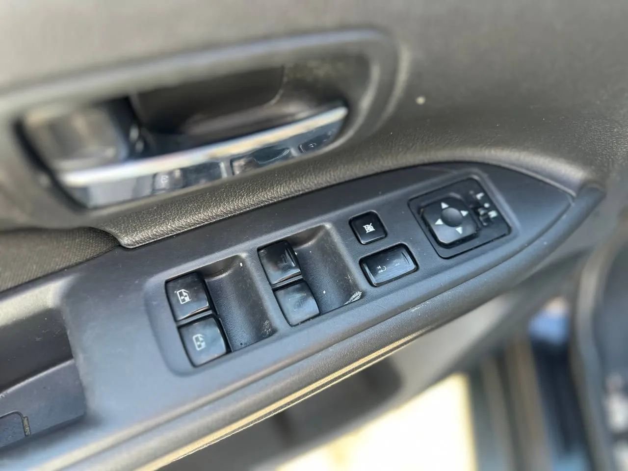 Used 2017 Mitsubishi Outlander ES image 36