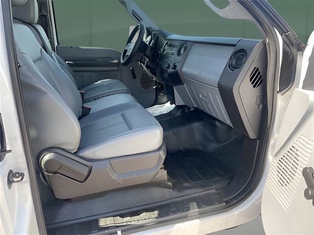 Used 2013 Ford F550 4x4 SuperCab Super Duty w/ Payload Upgrade Pkg image 26