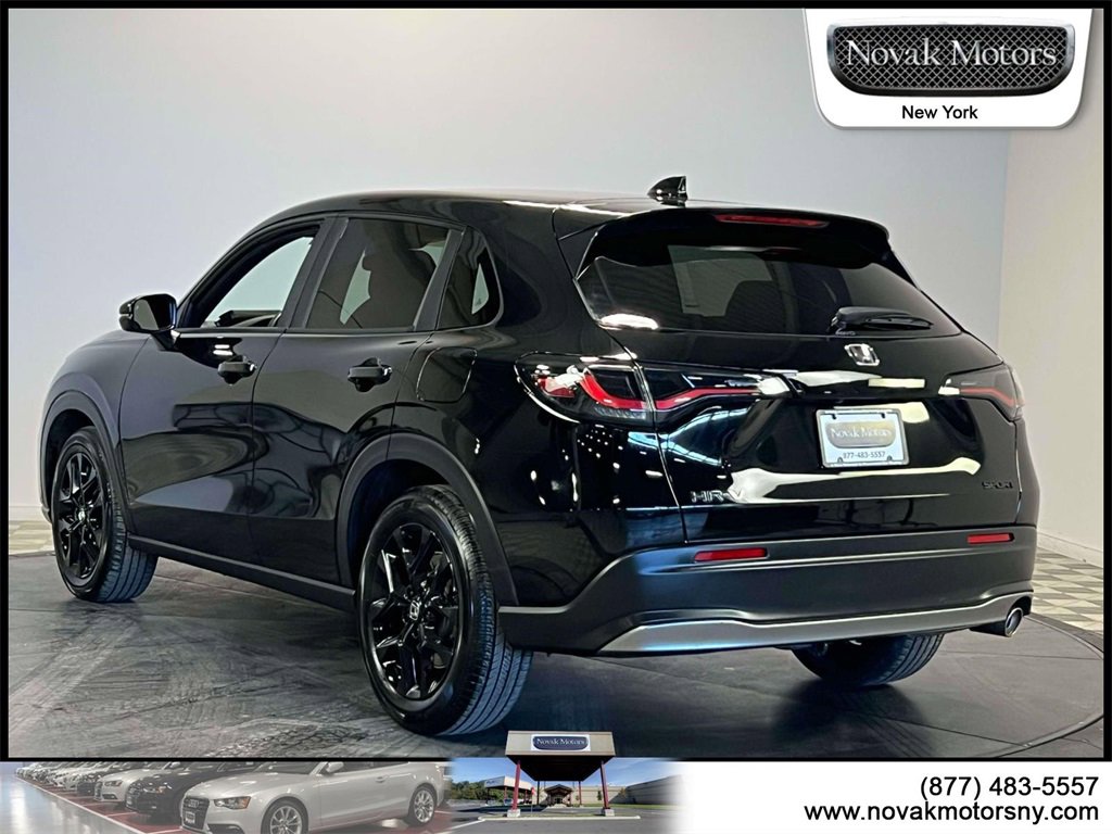 Used 2024 Honda HR-V Sport image 6