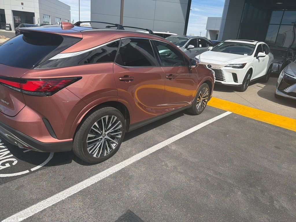 Used 2023 Lexus RX 350 Premium Plus w/ Accessory Package (Z1) FWD image 4