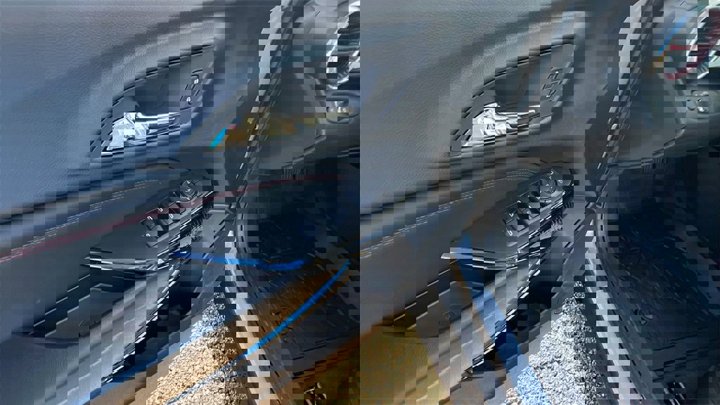 New 2026 Chevrolet Trax RS w/ Sunroof Package image 12